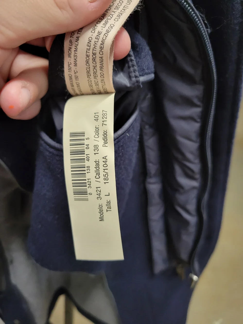 Massimo Dutti 2-in-1 wool jacket featuring a built-in, quilted puffer bib
